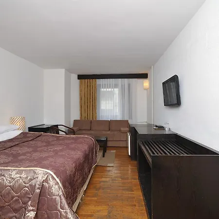 Club A Hotel